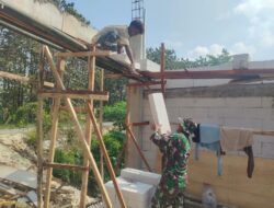 Babinsa Turun Tangan Bantu Pembangunan Rumah Warga, Semangat Gotong Royong Tetap Terjaga di Jenar