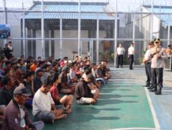 Kapolres Karo Beri Motivasi Warga Binaan Jelang Hari Bhayangkara ke-80, Tekankan Kesempatan Memulai Hidup Baru