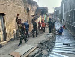 TMMD Surakarta Bangun Kebersamaan Lewat Gotong Royong dan Makan Bersama Warga