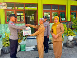 Polsubsektor Gerih Dukung Pendidikan Karakter, Salurkan Peralatan Pramuka untuk SDN 5 Gerih
