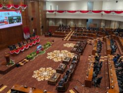 Bupati dan Wakil Bupati Bojonegoro Ikuti Pidato Kenegaraan Presiden, Momentum Memperkuat Persatuan dan Semangat Kebangsaan