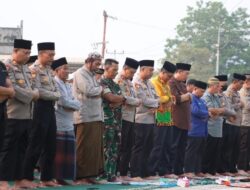 Polres Kayong Utara Gelar Sholat Istisqa, Doa Bersama di Tengah Ancaman Kekeringan