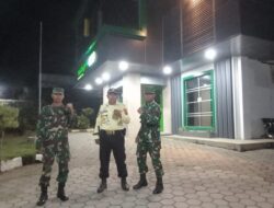 Jaga Kondusivitas Wilayah, Babinsa Koramil 19 Purwantoro Gelar Patroli Malam Cipta Kondisi