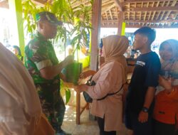 Rayakan Ulang Tahun dengan Sedekah Pohon, Babinsa Blumbang Ajak Warga Menanam Kebaikan
