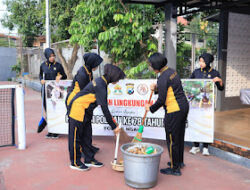 Polwan Polres Ngawi Gelar Aksi Bersih Lingkungan, Perkuat Semangat Pengabdian di Hari Jadi ke-78