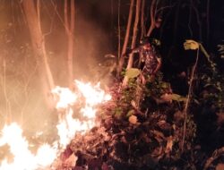 Api Berkobar dari Dasar Jurang, Babinsa Klego Bergerak Cepat Selamatkan Permukiman Warga