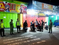 Patroli Malam Perkuat Sinergi TNI-Polri dan Linmas Jaga Kamtibmas di Giritontro