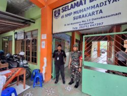 Babinsa Danukusuman Perkuat Keamanan Sekolah, Ajak Security Tingkatkan Kewaspadaan