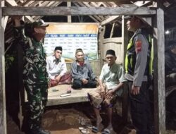 Babinsa Koramil Puhpelem Perkuat Keamanan Wilayah Lewat Patroli Malam dan Sambang Warga